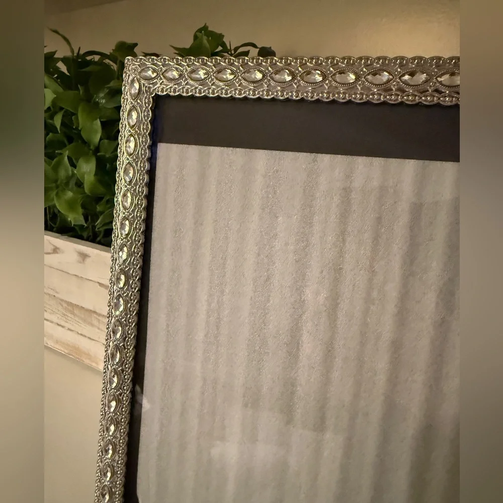 N/A elegant silver